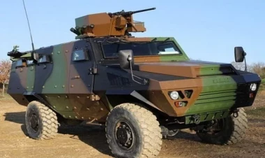 Fransa Ermənistana dəmir parçası göndərib? - FOTO