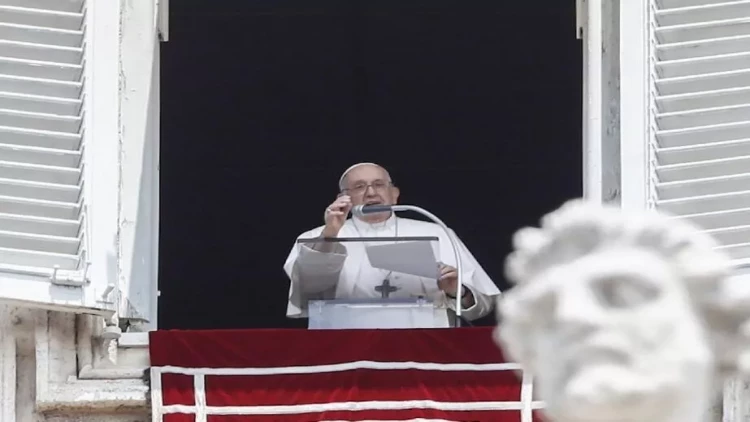 Roma Papası: Onlara təcili yardım göstərilməlidir