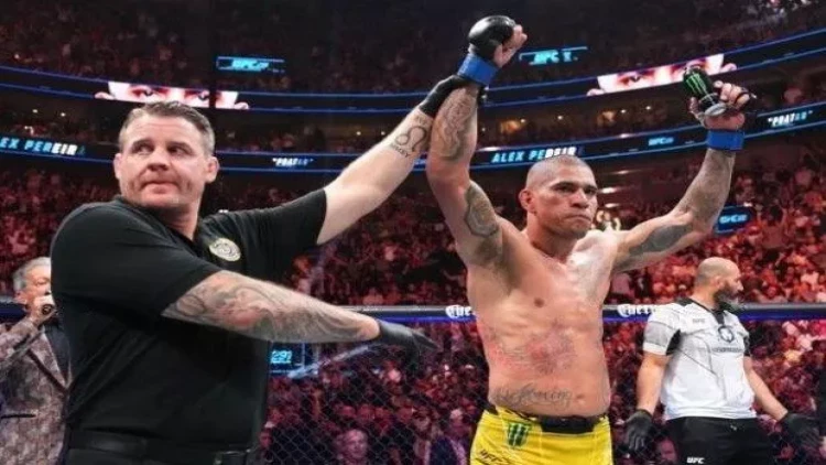 Rəqibini nokauta belə göndərərək UFC kəmərini qazandı - VİDEO