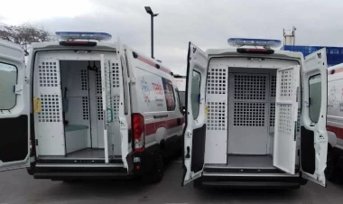 İtaliyadan Azərbaycana xüsusi təcili tibbi yardım avtomobilləri gətirildi - FOTO