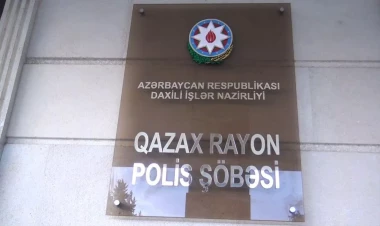 Qazax sakinləri silahlarını polisə təhvil verdi -  FOTO