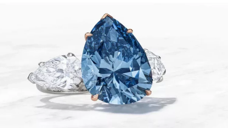 Hərrac tarixində ən böyük mavi almaz satılıb