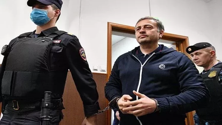 Rüfət İsmayılov həbs edildi