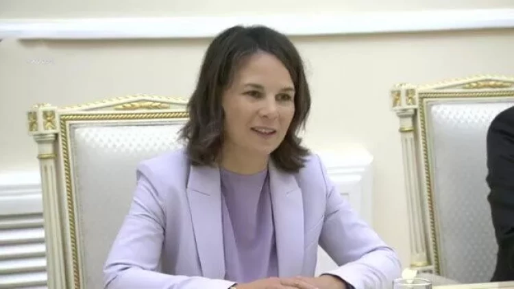 Alman nazirin Bakıda yalan açıqlama verməsinin səbəbi NƏ OLUB? - VİDEO