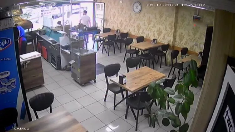 Kababxanada ziyafət çəkdilər, pulu vermədən qaçdılar - ANBAAN VİDEO