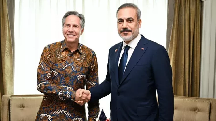 Fidan buna görə Blinkeni qucaqlamağı rədd etdi - VİDEO