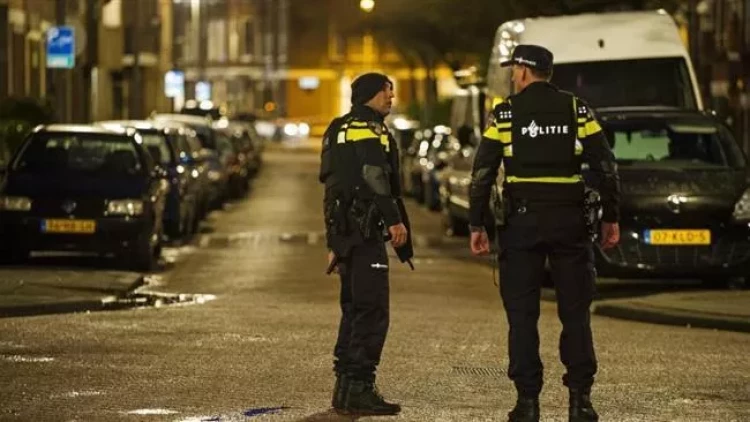 Niderlandda türk məscidinə hücum edildi