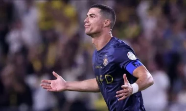 Ronaldo yubiley qolunu belə vurdu - VİDEO