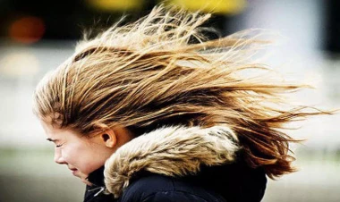 Bu ölkədə əlverişsiz hava səbəbindən iki nəfər öldü