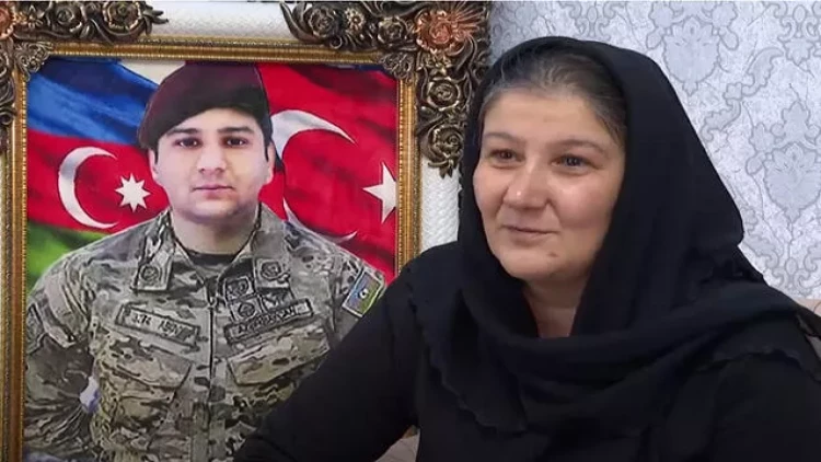 Şəhid anası niyə vəzifəsindən çıxarılıb? - FOTO