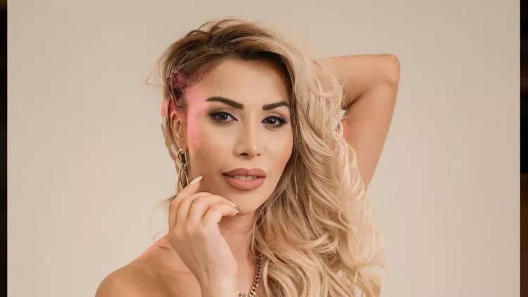 Azərbaycanlı ifaçının üzü estetikdən sonra tanınmaz hala düşdü - VİDEO