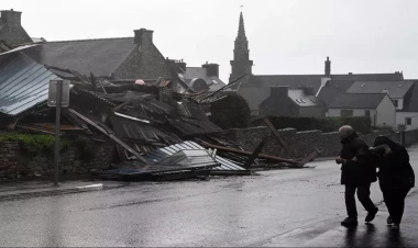 Fransada qasırğa - Ölən və yaralananlar var