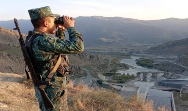Sərhəddə 2,5 milyonluq qaçaqmal və qədim sikkələr saxlanıldı - FOTO