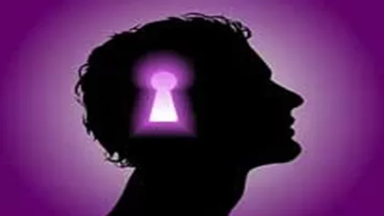 Məşhur müğənni psixi pozğunluqdan əziyyət çəkir - FOTO