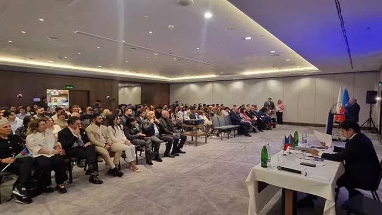 Praqada Azərbaycan icması ilə görüş keçirildi - FOTO