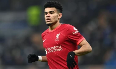 Tanınmış futbolçunun valideynləri oğurlandı - FOTO