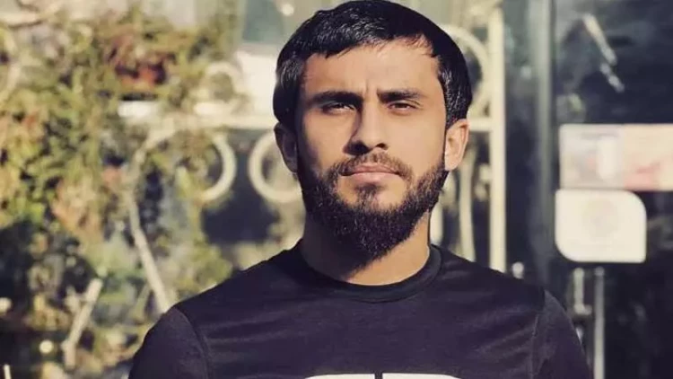 Aysunun keçmiş əri övladı ilə birgə - “Atanı sevirsənmi?“ - VİDEO