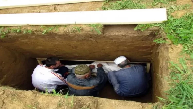 İnsanları nə vaxt qəbirdə basdırmağa başlayıblar? – ARAŞDIRMA