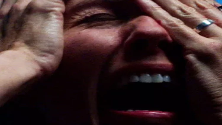 Bakıda kişi arvadını gizli izlədi: 