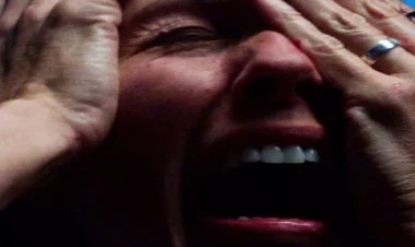 Bakıda kişi arvadını gizli izlədi: 