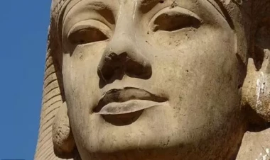 Misirdə ilk qadın fironun məzarı tapıldı - FOTOlar