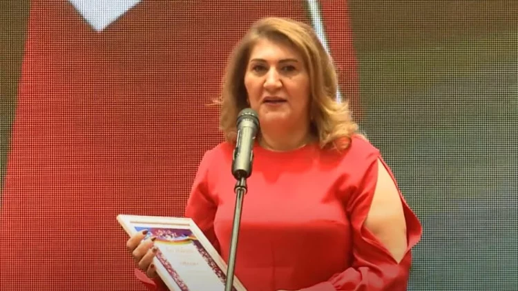 Məşhur baş həkim işdən çıxarıldı - Vəzifəsini kiçiltdilər