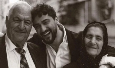 Coninin Bakıda babası və nənəsi ilə çəkdirdiyi səmimi - FOTOlar