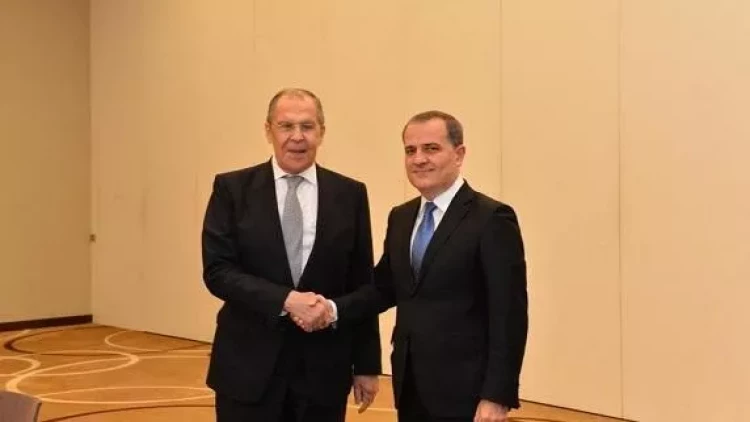 Bayramov Lavrovla danışdı: 