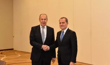 Bayramov Lavrovla danışdı: 