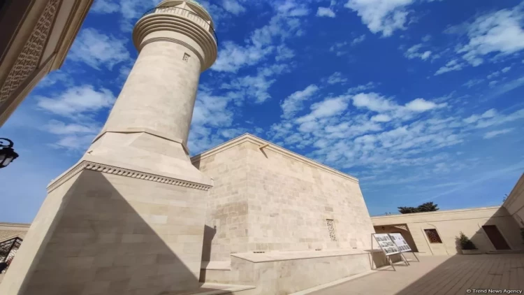 “Şah Abbas” məscidi belə dəyişdi - FOTO
