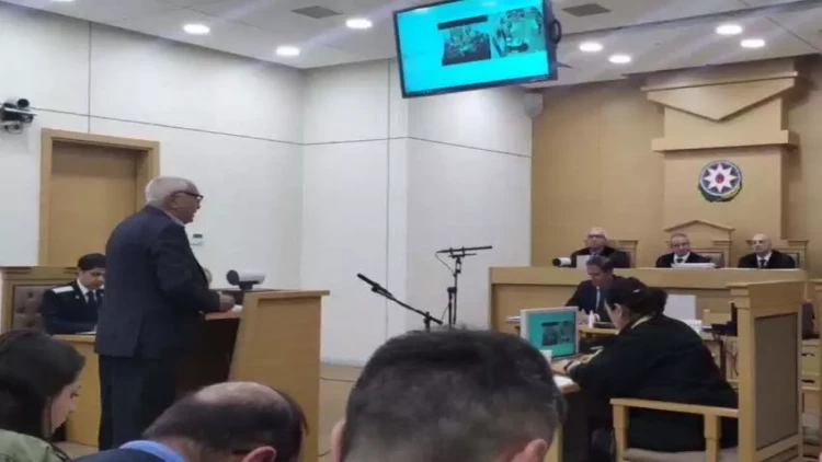 Onu balta ilə vuranda gördüm - şahid