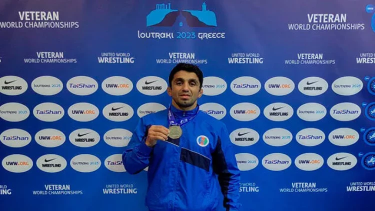 FHN-in əməkdaşı dünya çempionu oldu - FOTO