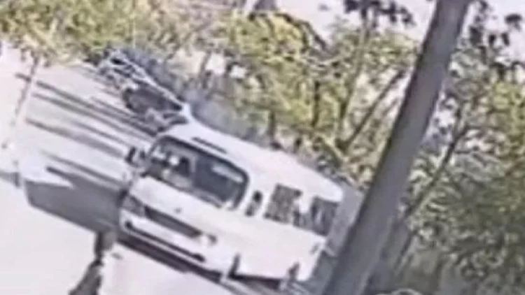 Gəncədə avtobusun aşmasının ANBAAN VİDEOSU