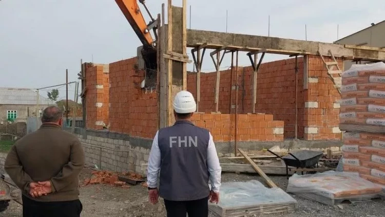 FHN qanunsuz tikilini SÖKDÜ - VİDEO