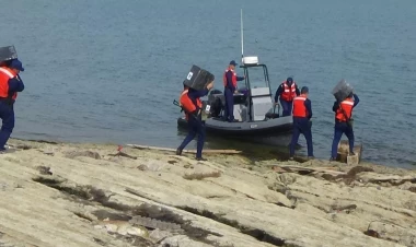 Xəzərdə İrandan Azərbaycana külli miqdarda narkotik və siqaret keçirmək istədilər - FOTO
