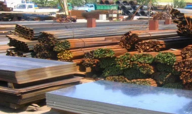 Tikinti materialları ucuzlaşsa da, evlər niyə bahalaşır?