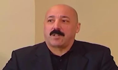 Biabırçı video ilə gündəmə gələn Şəmsi Səmədzadə ölkəni tərk etdi - VİDEO