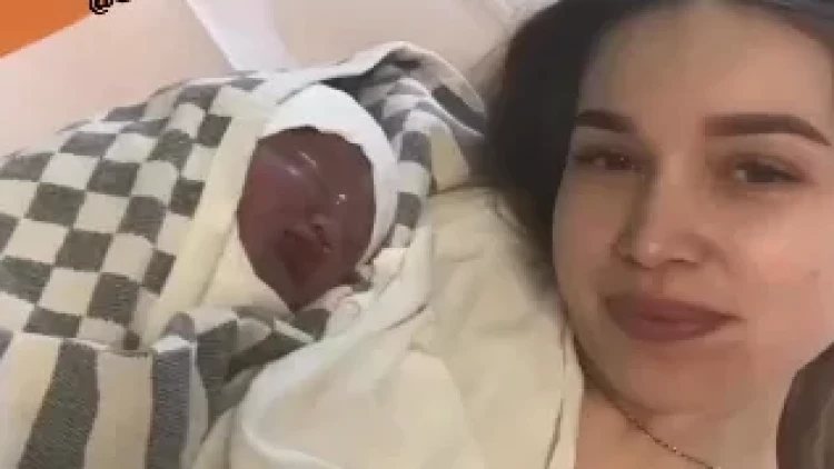 Körpənin bu dəyişimi görənləri təəccübləndirdi - VİDEO