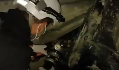 Bakıda ağır qəza - Maşında sıxılı qalan sürücü belə xilas edildi - VİDEO