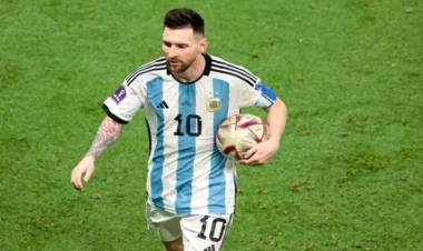 Oğlunu HƏMAS-dan qurtarmaq üçün Messidən kömək istədi