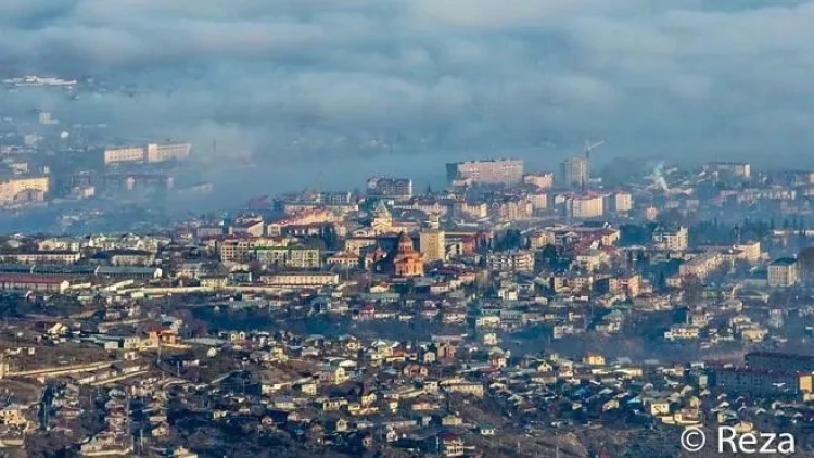 Xankəndidə bu binanın üzərinə gerbimiz vuruldu - FOTO