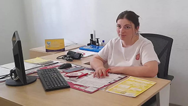 Azərbaycanda qarnında tənzif qalan qadına 