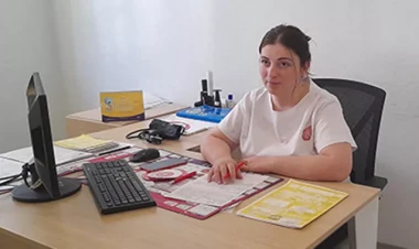 Azərbaycanda qarnında tənzif qalan qadına 