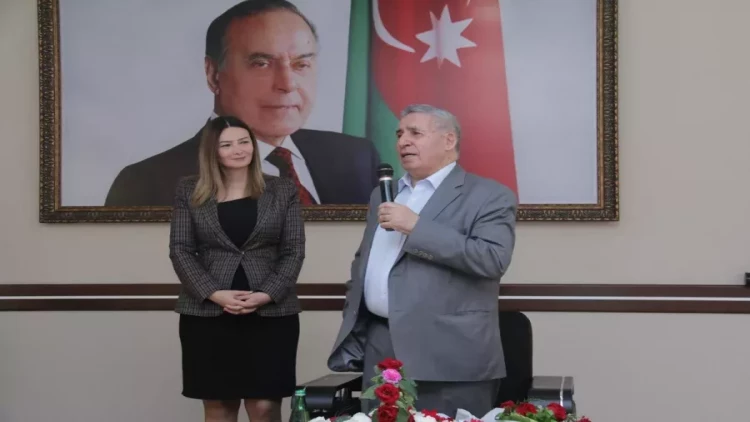 Qənirə Paşayevanın səs yazısı ilə bağlı əmisindən AÇIQLAMA