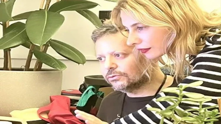 Tanınmış rəssam xərçəngdən öldü - FOTO