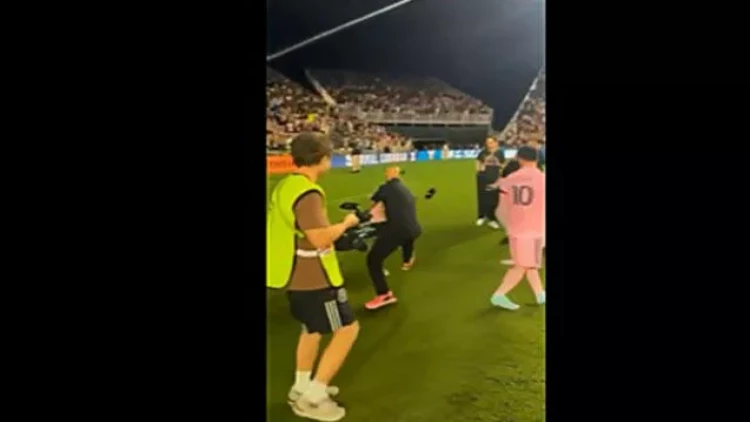 250 min dollar maaş alan cangüdənin bu hərəkəti bəyənildi - VİDEO