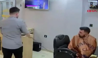 Kişi salonunda qorxulu anlar - Müştərinin saçını fenləyərkən... - Anbaan görüntülər