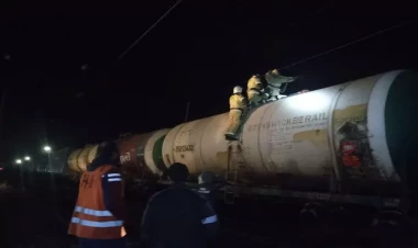 Sisternin üzərinə çıxan yeniyetmə diri-diri yanaraq öldü