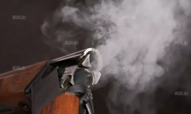 SON DƏQİQƏ: İş adamı maşınında güllələndi