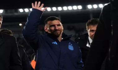 Messi Azərbaycanlı iş adamı ilə ailəvi FOTOsunu paylaşdı